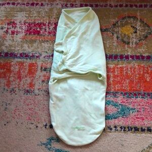 🧜🏼‍♀️3 for $15 item!🧜🏼‍♀️ swaddle me